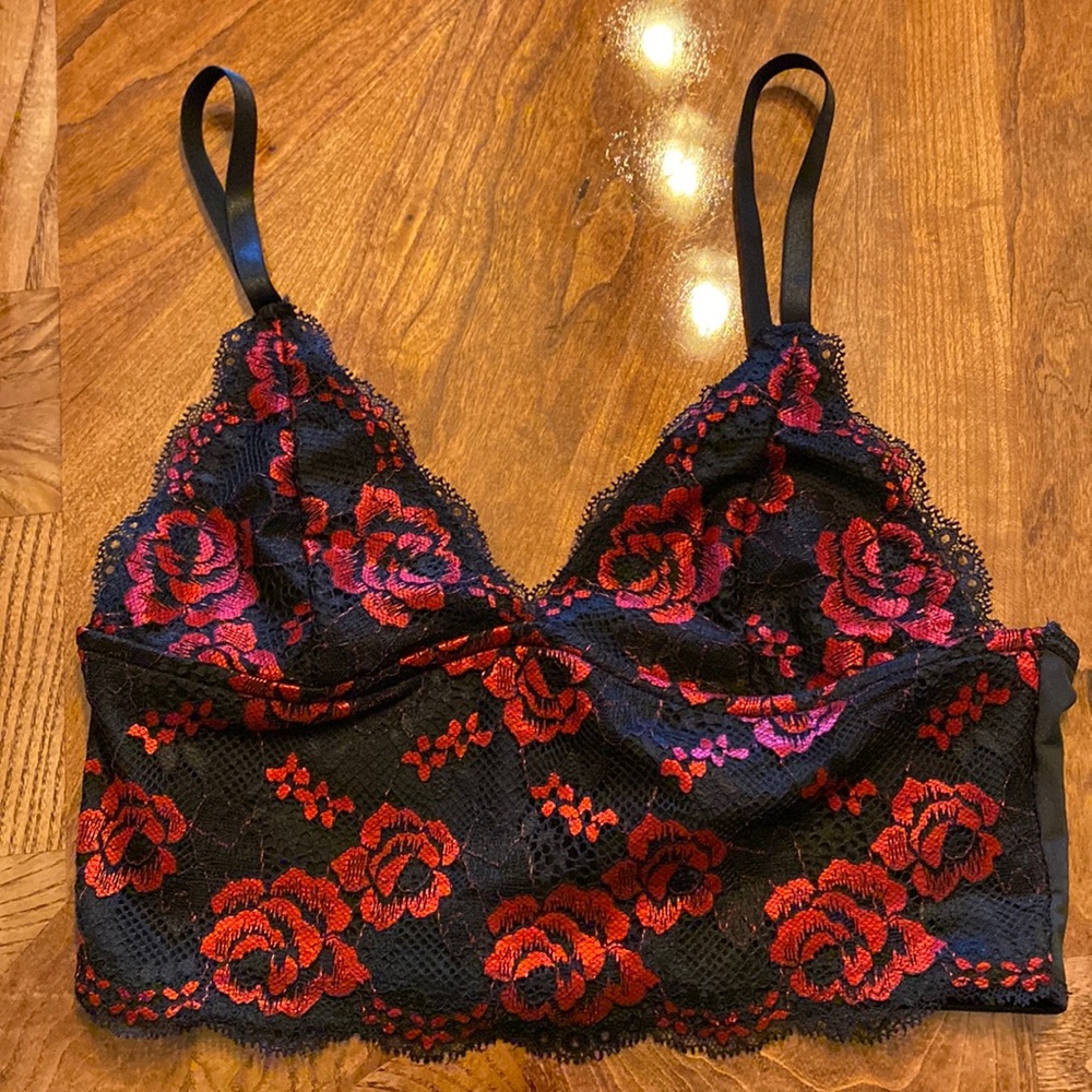 Lace crop top. Black and red, size small.